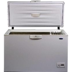 Ice King CFAP400 Lockable Chest Freezer in White